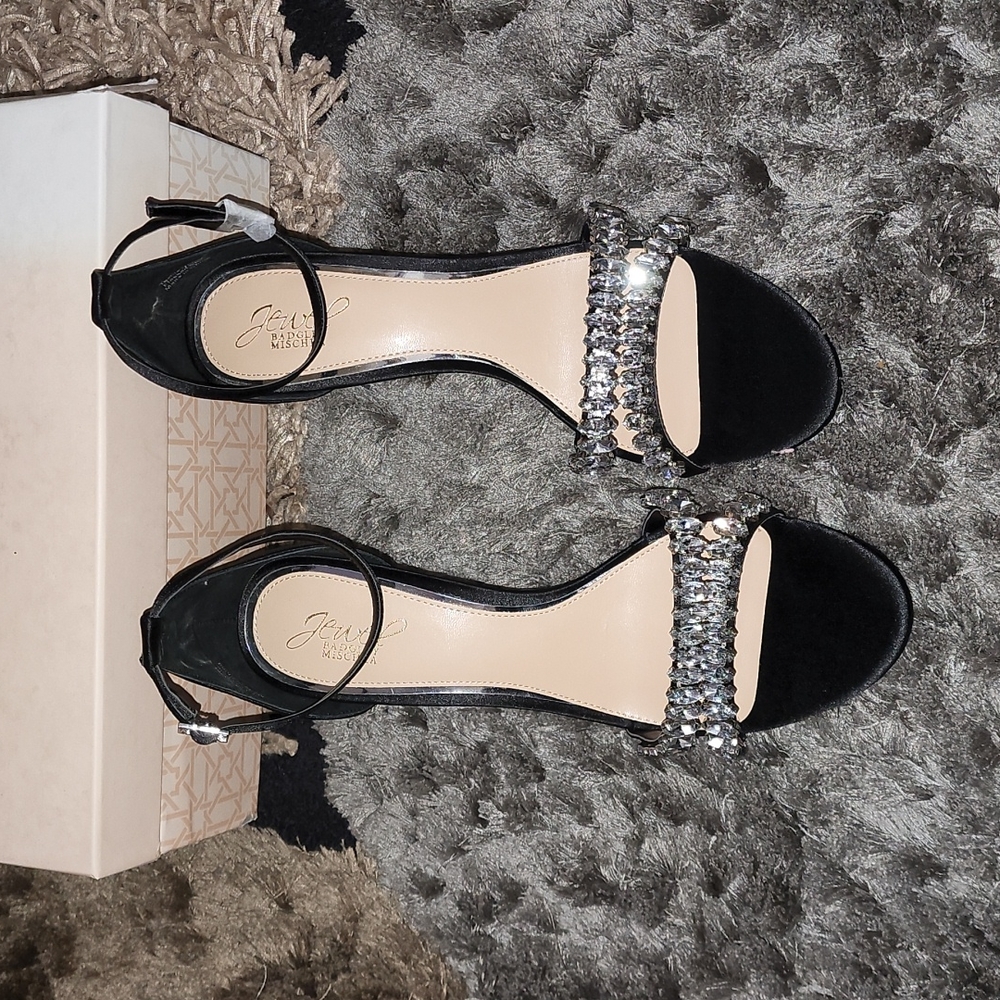 New Jewel Badgley Mischka Sandal - Picture 3 of 5